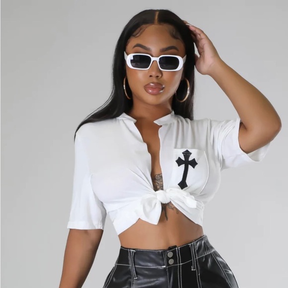 Graphic Tie Up Top - Picture 1 of 2